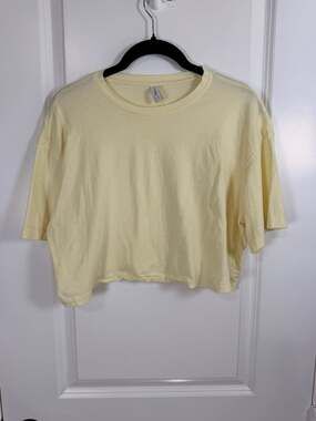 ONLY Women's Yellow Micro-Stripe Crop Boxy Tee Size Medium